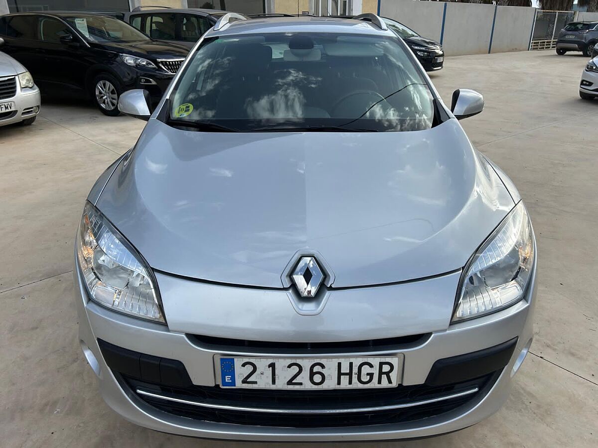 RENAULT MEGANE ESTATE 1.5 DCI SPANISH LHD IN SPAIN ONLY 70000 MILES SUPERB 2011